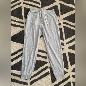 Vuori womens joggers size s